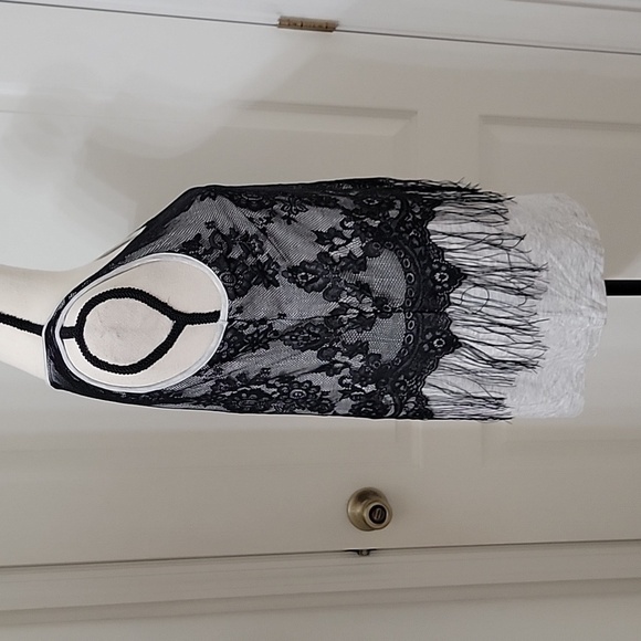 a.n.a. Size M Black Lace with Fringe Over Gray Sleeveless Tank Top, NEW with Tag - Picture 6 of 13